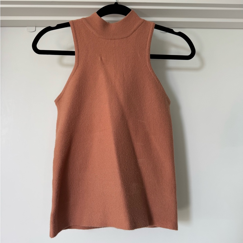 Sleeveless Knit Top - peach